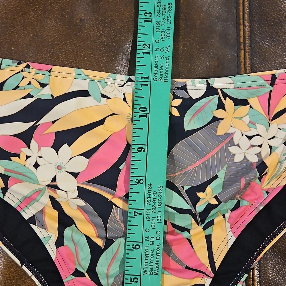 Roxy Classic Moderate Waist Side-Tie‎ Bikini Bottom: Multi Tropical: X-Large